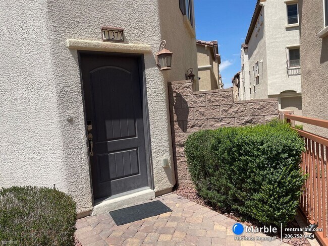 Building Photo - 2 br, 3.5 bath House - 11372 Colinward Ave