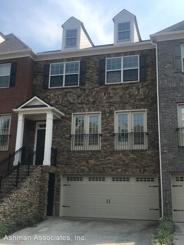 3 br, 2.5 bath House 4007 Manchester Circle House Rental in Roswell