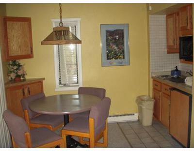 Building Photo - 555 E Lionshead Cir