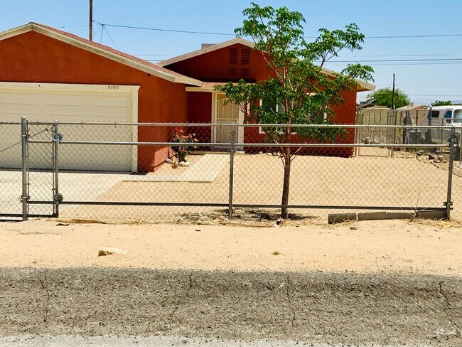 Foto del edificio - COMING SOON!  3 Bedroom 2 bath Home in Chocolate Drop Area of 29 Palms
