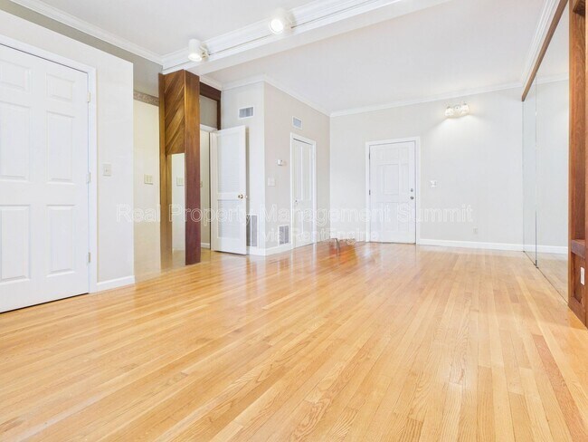 Foto del edificio - 402 N Market St