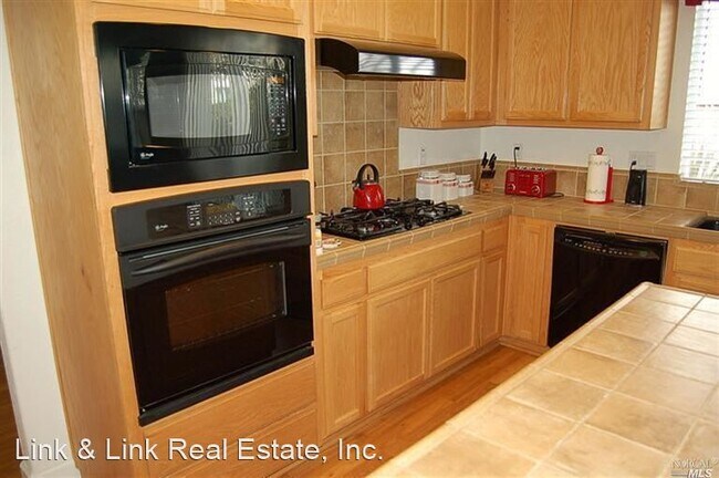 Foto del edificio - 5 br, 3 bath House - 412 Lani Court