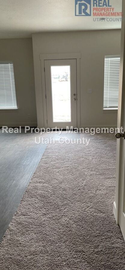 Foto del edificio - 4844 Breezy Patch Rd