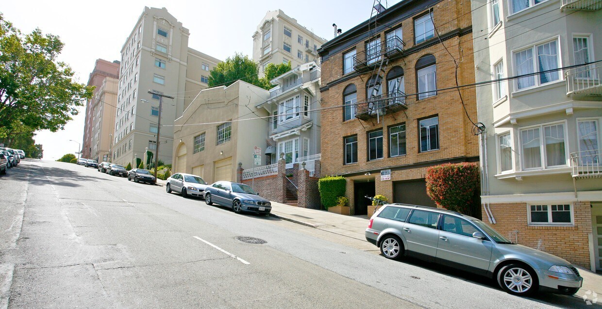 Building Photo - 1948 Washington St