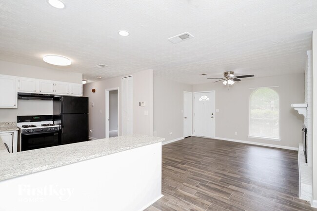 Building Photo - 202 Sedgefield Dr
