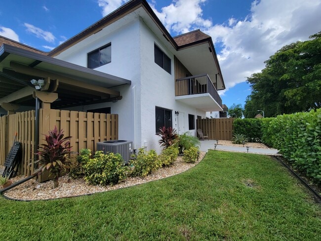 Building Photo - 6908 NW 169th St