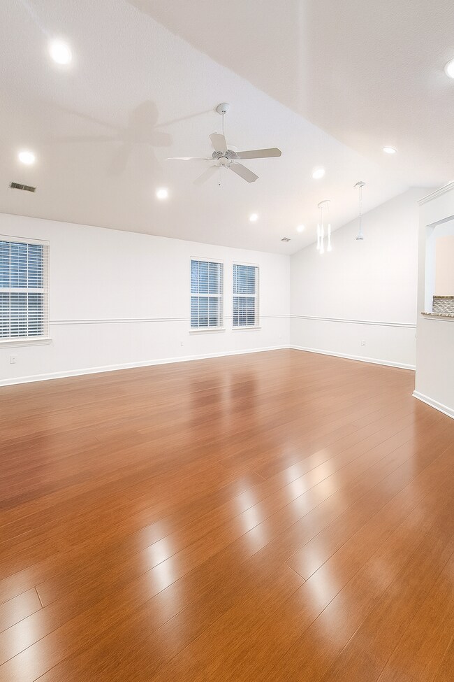 Foto del edificio - 6 Valley Glen Ct