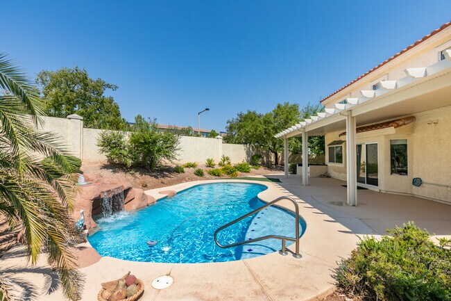 Pool & Waterfalls - 2113 Desert Pines St