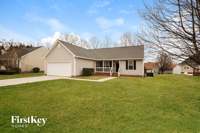 Building Photo - 2989 Butterwood Dr