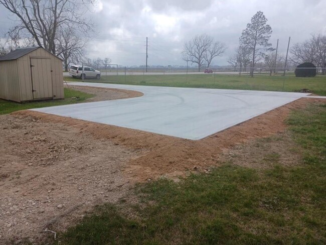 Foto del edificio - 7471 FM457