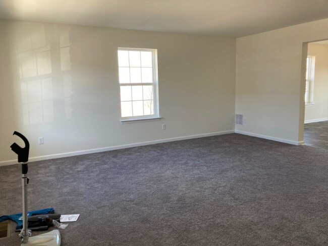 Building Photo - 34 Cambria Ln