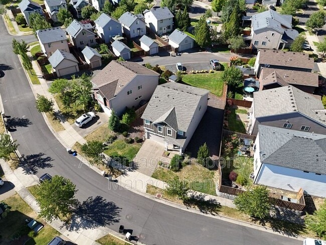 Foto del edificio - 2943 NW Corktree Ln