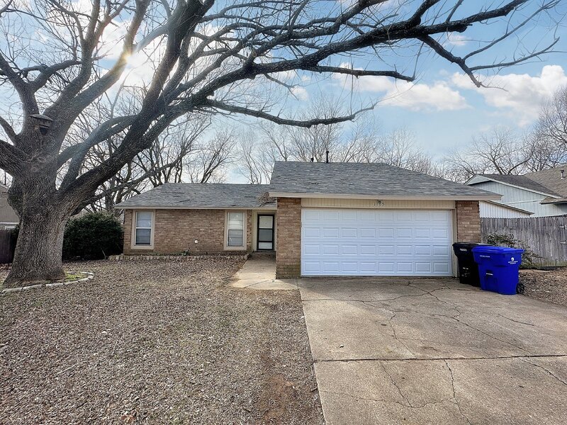 1105 W El Dorado St, Broken Arrow, OK 74011 House Rental in Broken