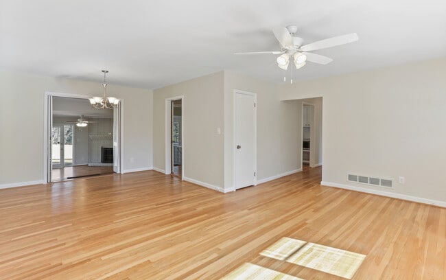 Building Photo - 3534 N Druid Hills Rd