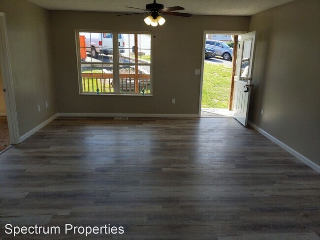 Foto del edificio - 3 br, 2 bath House - 344 Maple Leaf Dr