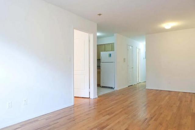 Foto del edificio - 3 bedroom in BROOKLYN NY 11211