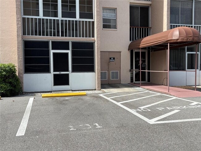 Building Photo - 519 Albee Farm Rd