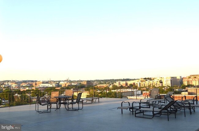 Foto del edificio - 1245 13th St NW