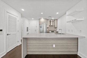 Building Photo - 201 Marin Blvd
