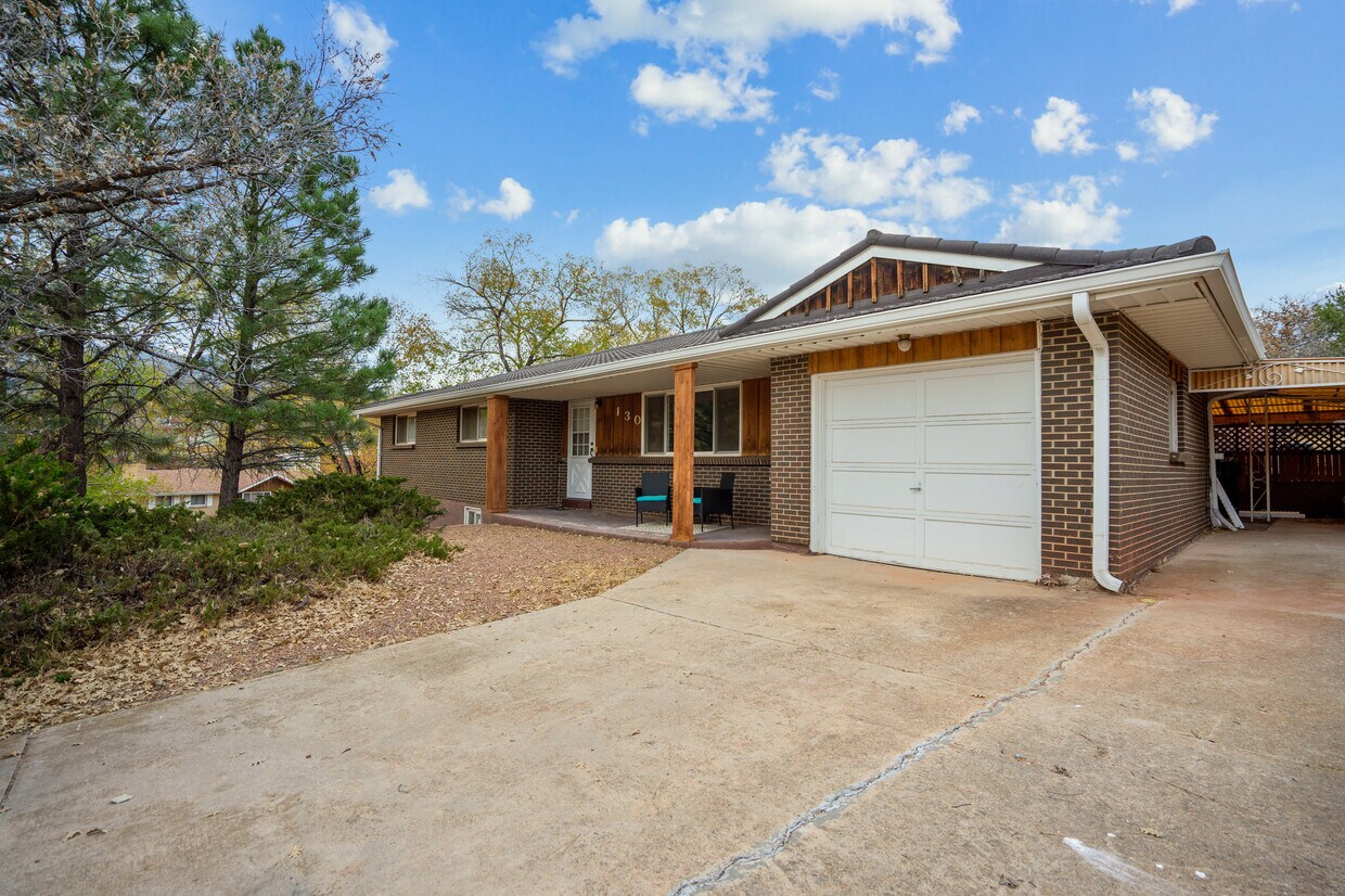 Primary Photo - 130 Washburn Ct