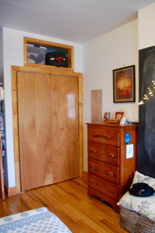 Ample closet space and overhead storage - 138 Scholes St