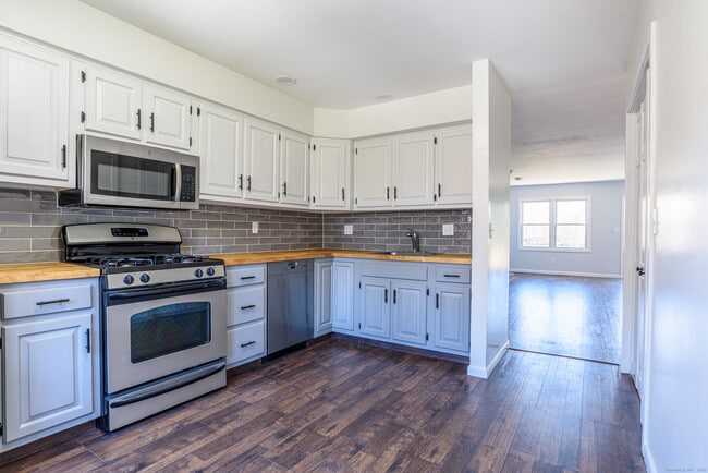 Foto del edificio - 84 Stillmeadow Cir