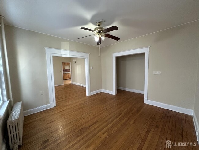 Foto del edificio - 66 Louis St