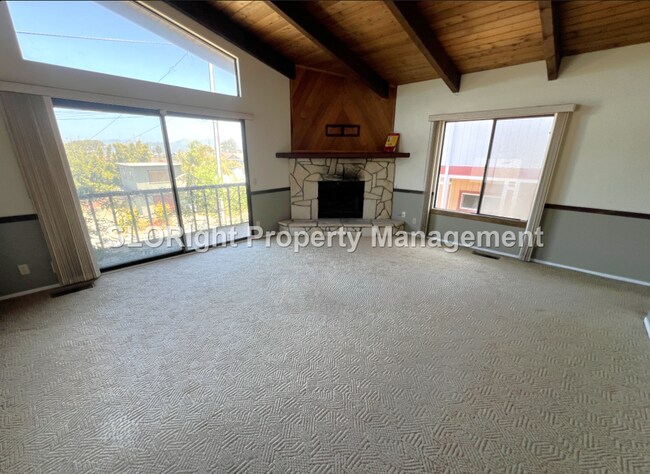 Foto del edificio - AVAILABLE AUGUST -  Spacious Los Osos Home - 3 Bed / 2 Bath