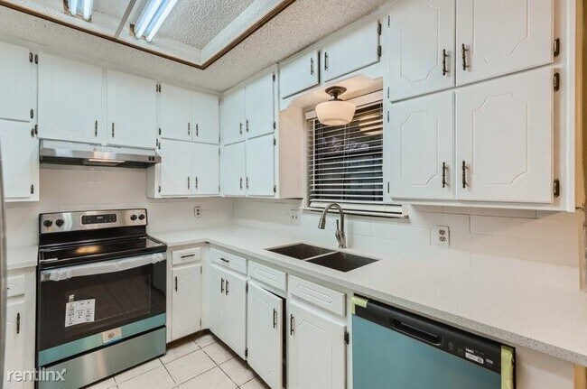 Foto del edificio - 3 br, 2 bath House - 316 Cindy Ct UNIT