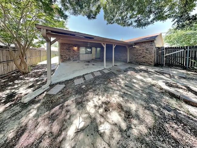 Building Photo - 1678 Fairmont Dr