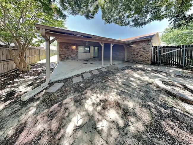 Foto del edificio - 1678 Fairmont Dr