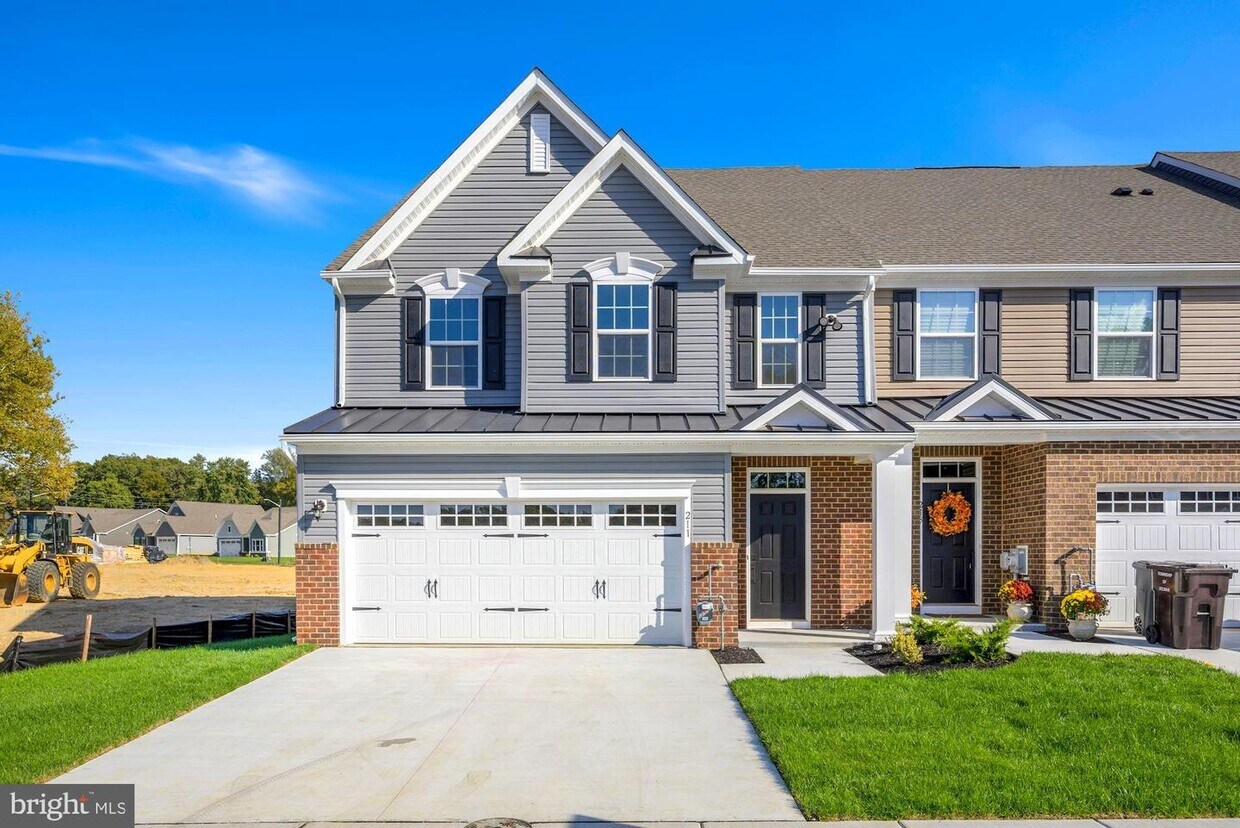Foto principal - 211 Hidden Acres Ln
