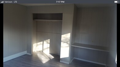 Building Photo - 211 W Jacobs Dr