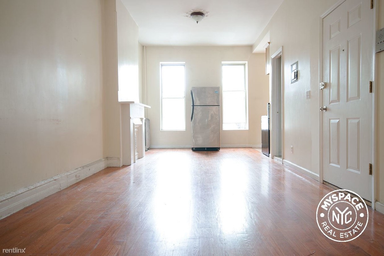 Primary Photo - 2 br, 1 bath Apartment - 556 Hancock St