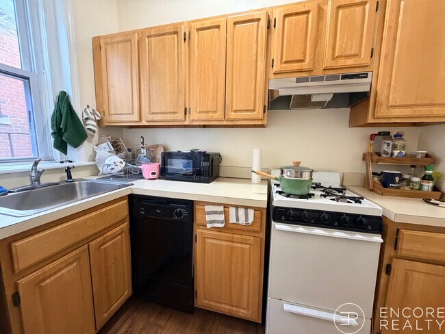 Foto del edificio - 463 Park Dr