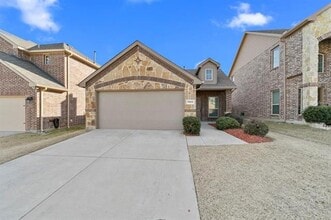 Building Photo - 9901 Pronghorn Rd