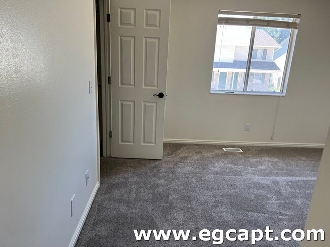 Foto del edificio - 1247 N 400 E