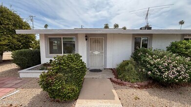 Building Photo - 10606 W Oakmont Dr