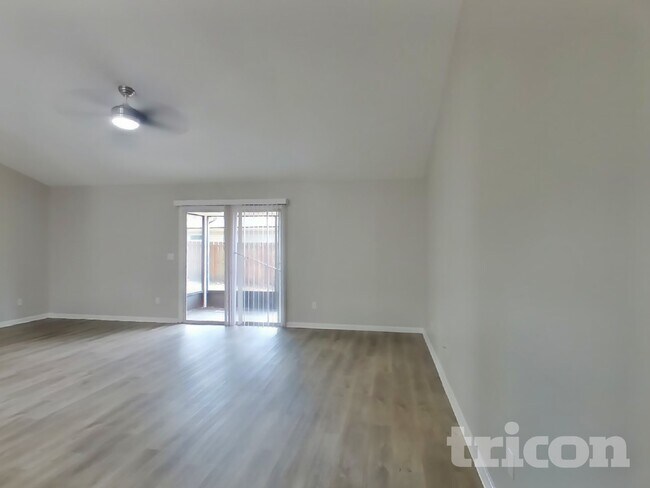 Foto del edificio - 86216 Vegas Blvd