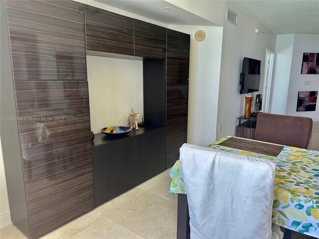 Building Photo - 16699 Collins Ave