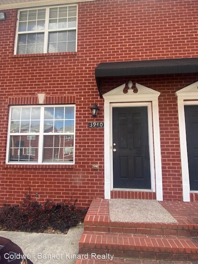 2 br, 1.5 bath House 3940 North Ocoee St House Rental in Cleveland