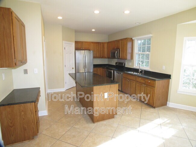 Building Photo - 6532 Outerbridge Lane