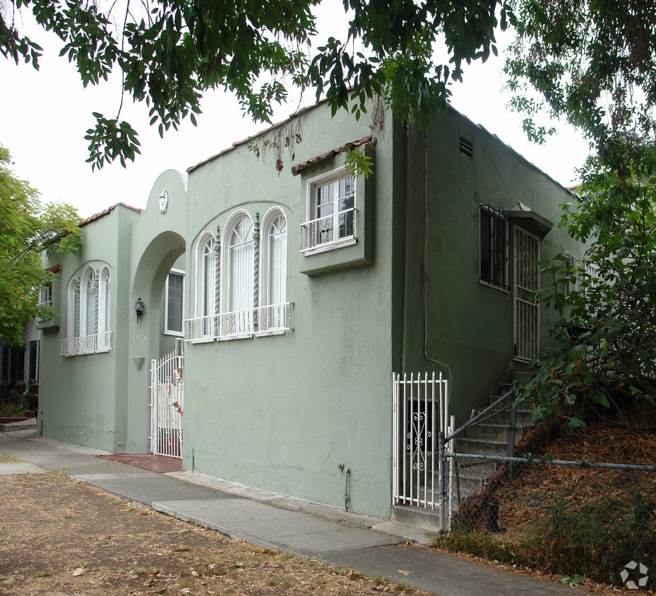 Building Photo - 1536-1538 Silver Lake Blvd