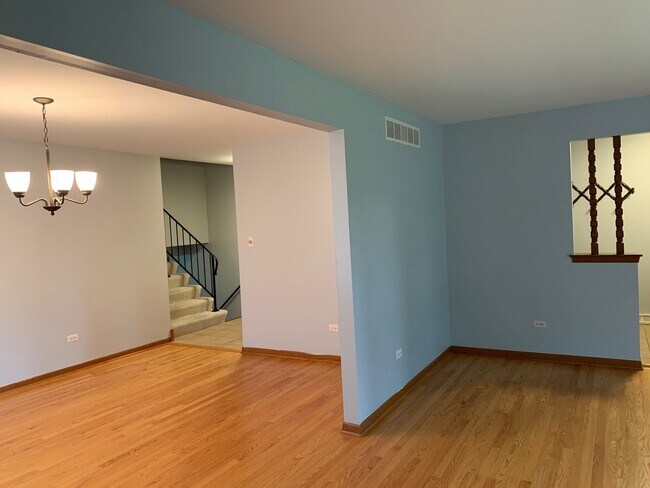 Building Photo - 7116 Blackburn Ave