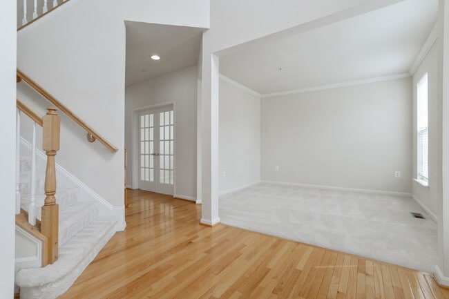 Building Photo - 9800 Traver St