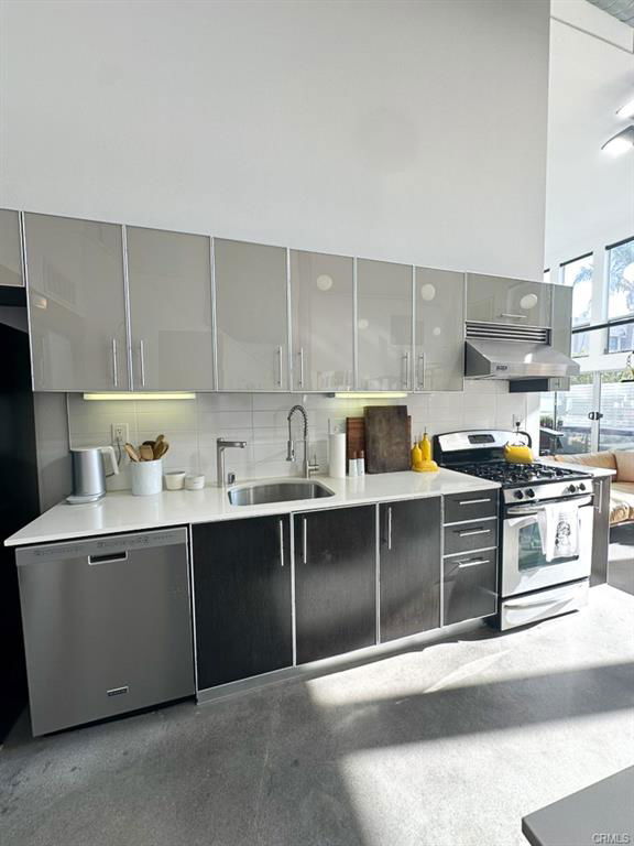 Foto del edificio - 4215 Glencoe Ave