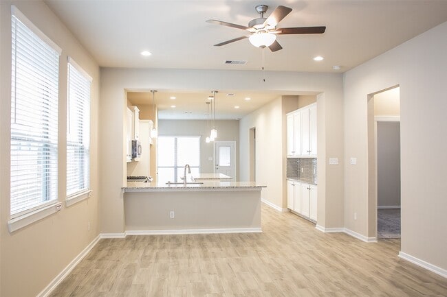 Building Photo - 10465 Wild Rice