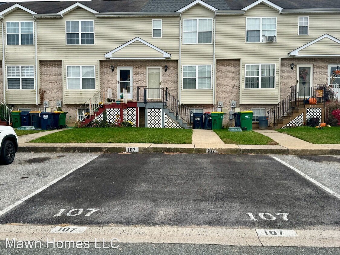 Primary Photo - 2 br, 2.5 bath House - 107 Rosie Drive
