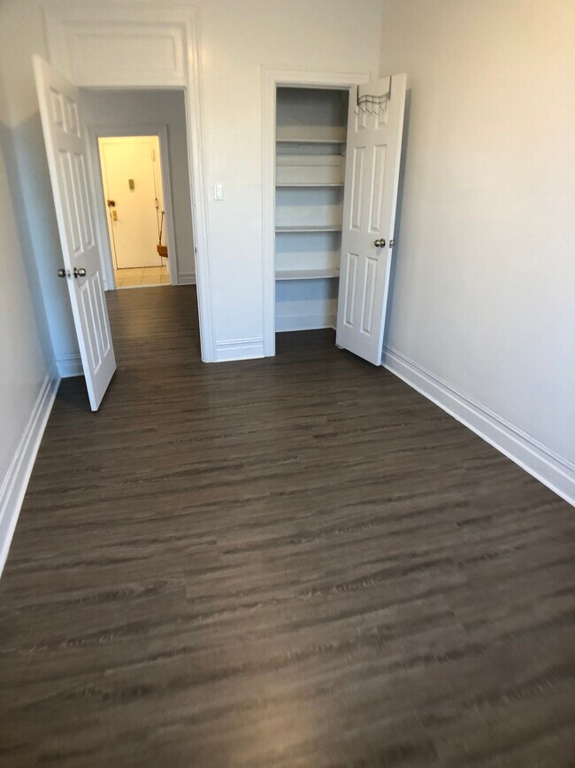 Foto del edificio - 3517 Crescent St