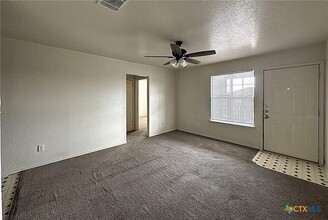 Building Photo - 2801 Cantabrian Dr